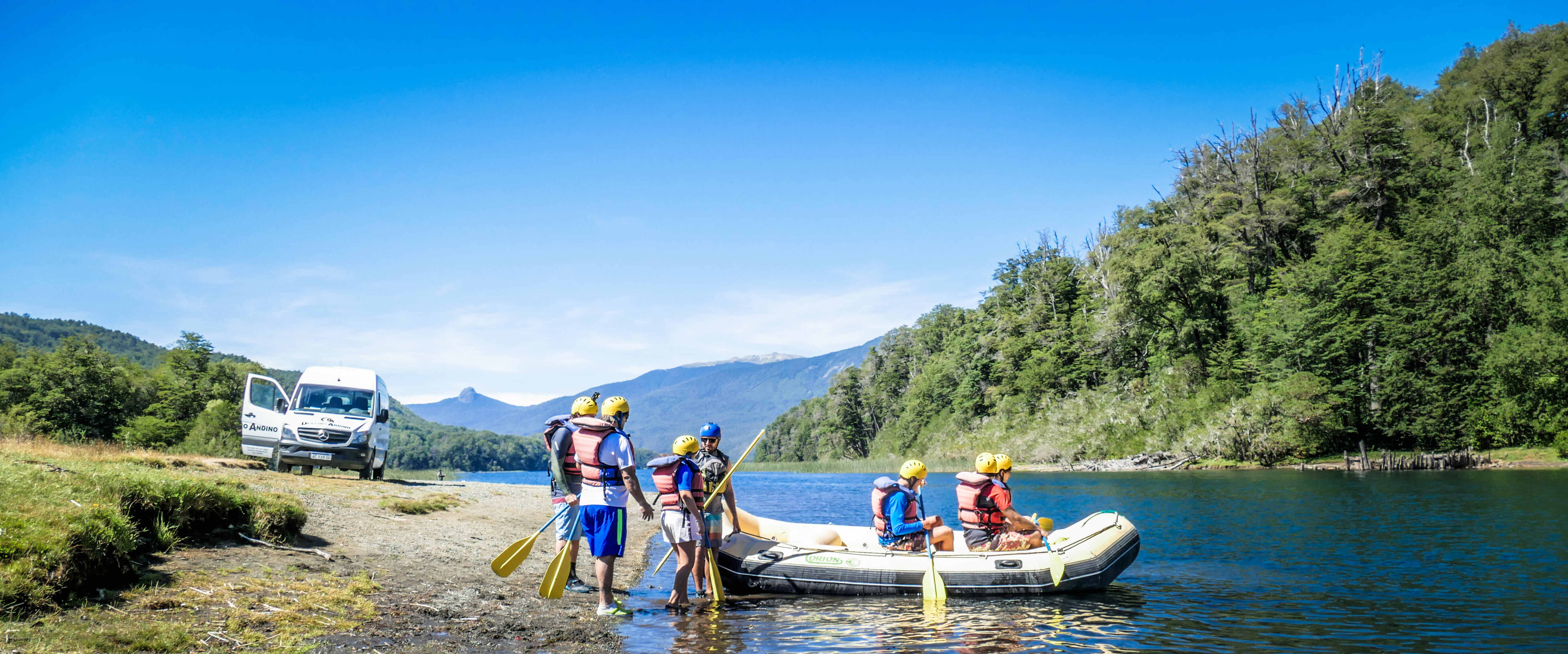 Rafting en San Martín de los Andes - Experiencia rio Hua Hum cruzando a Chile