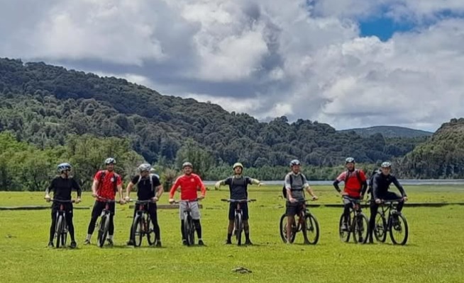 Mountain Bike en San Martin de los Andes - Medio dia a Laguna Rosales