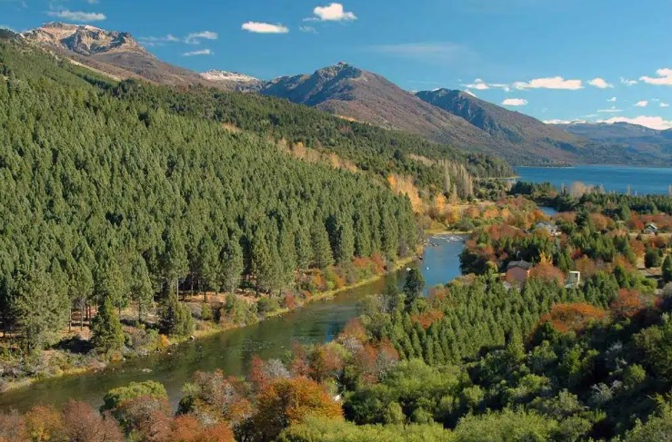 Excursiones en San Martin de los Andes - Villa Meliquina y Lago Filo Hua Hum