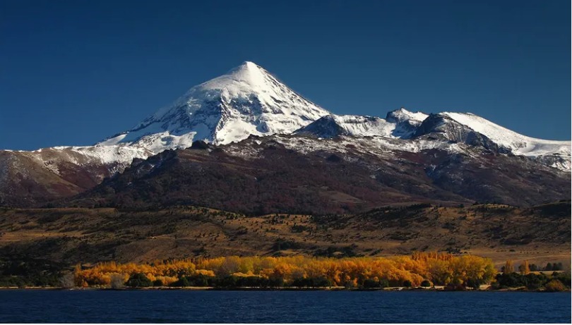 Excursiones en San Martín de los Andes - Lago Huechulafquen y Volcan Lanin
